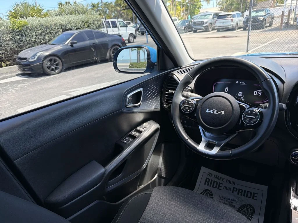 Used 2024 Blue Kia EX image 15