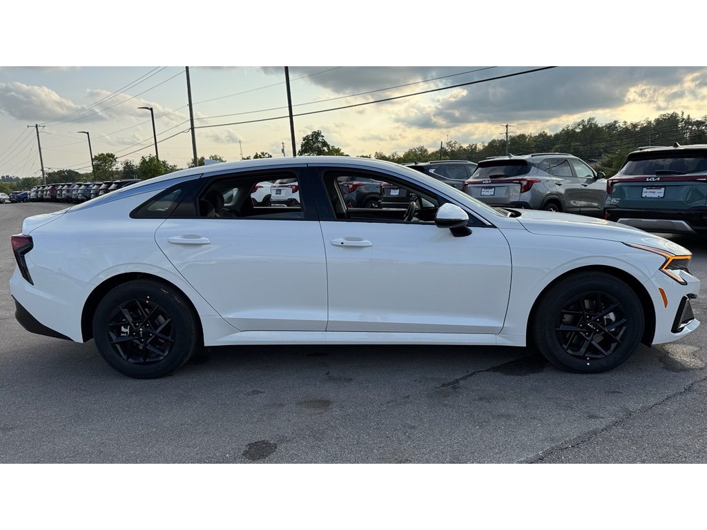 2026 Kia K5 LXS photo 3