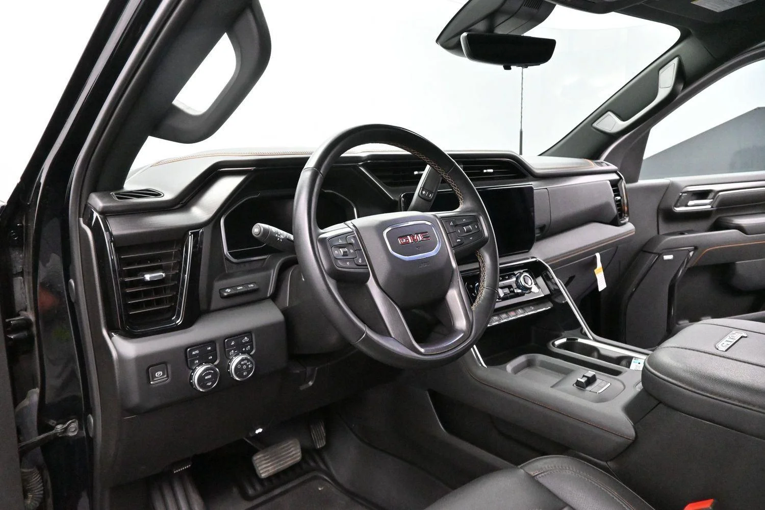 Used 2024 Onyx Black GMC AT4 image 16