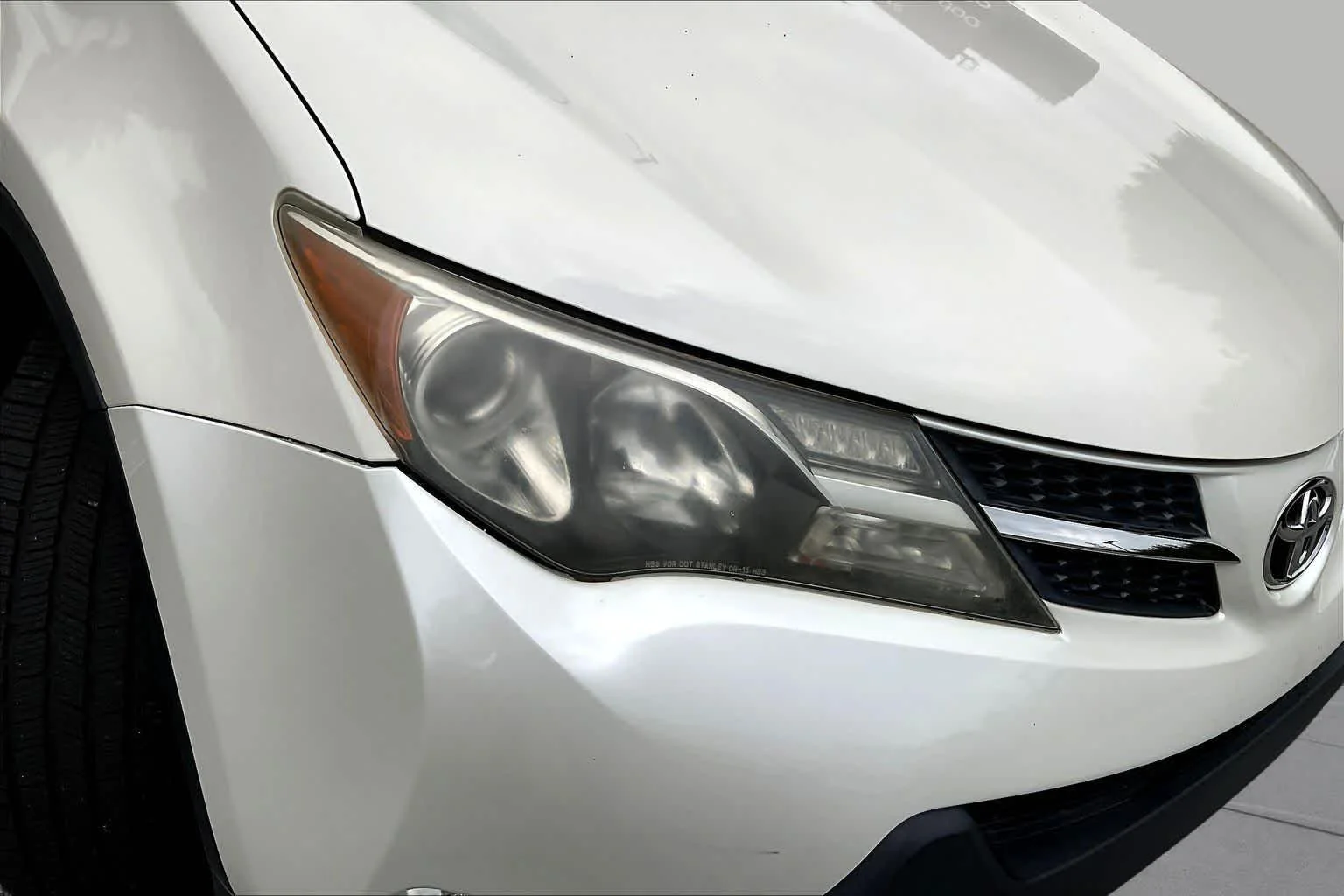 Used 2014 Blizzard Pearl Toyota Limited image 27