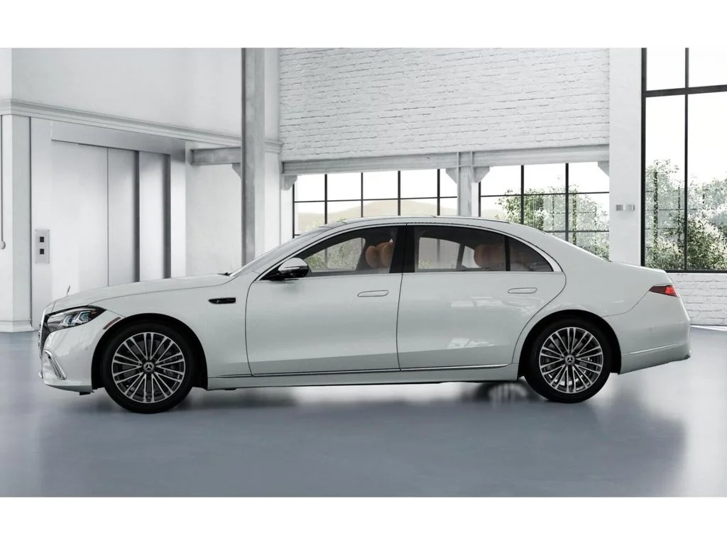 New 2027 White Mercedes-Benz S 580 image 35