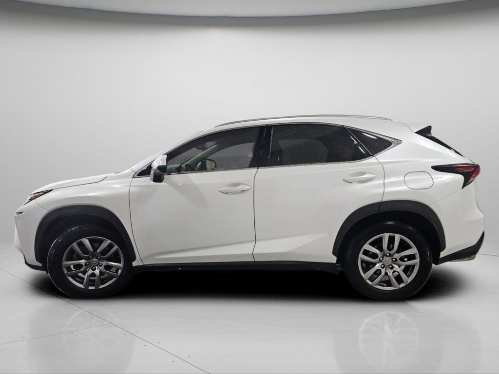 Used 2015 White Pearl Lexus 200t image 22