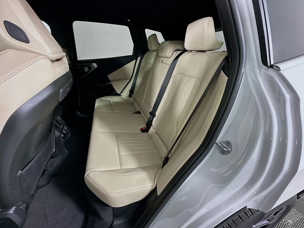 Used 2026 Mineral White Metallic BMW 30 xDrive image 17