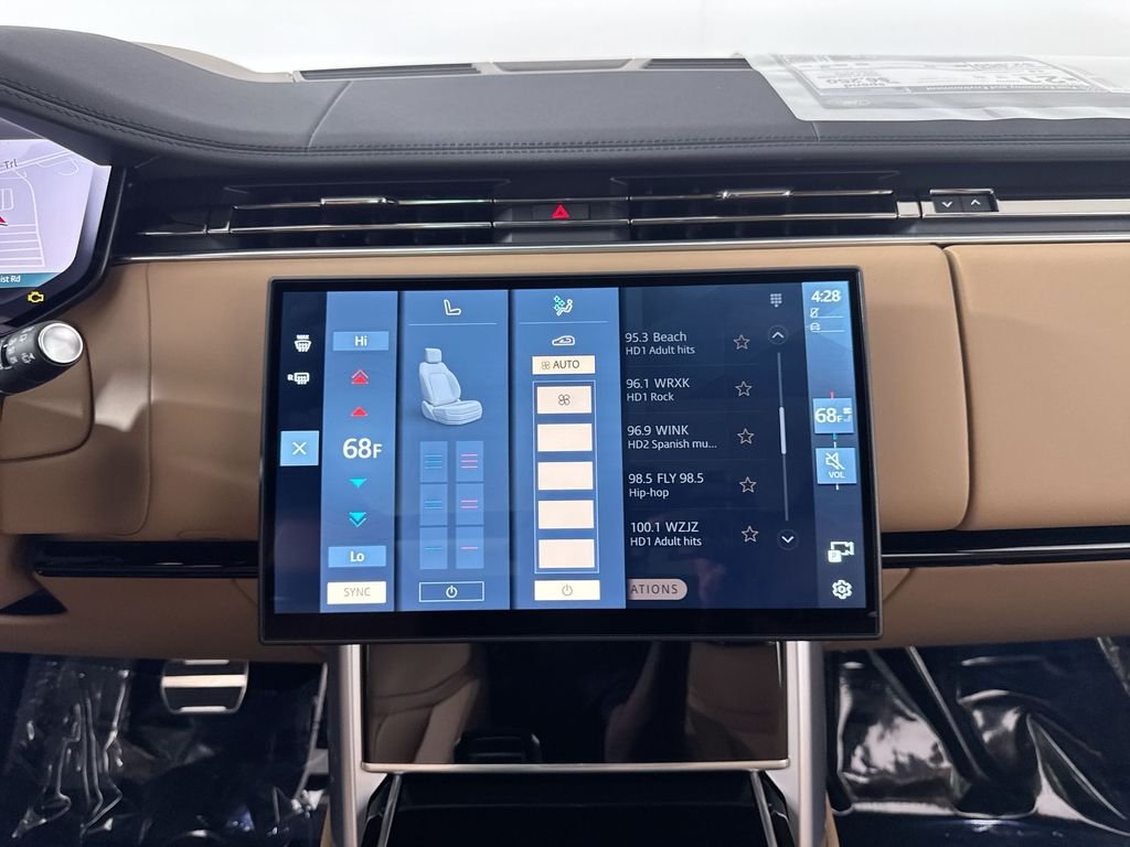 New 2026 Santorini Black Land Rover SE LWB image 17