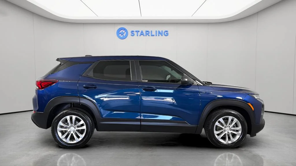 2022 Chevrolet Trailblazer LS - Photo 11