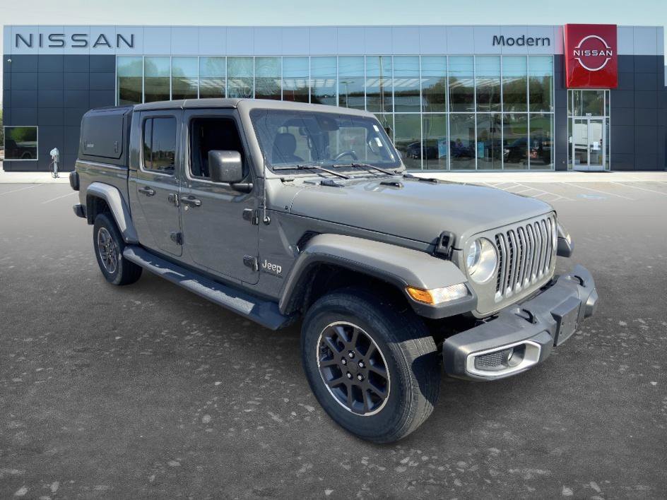 Used 2020 Sting-Gray Clearcoat Jeep Overland image 3