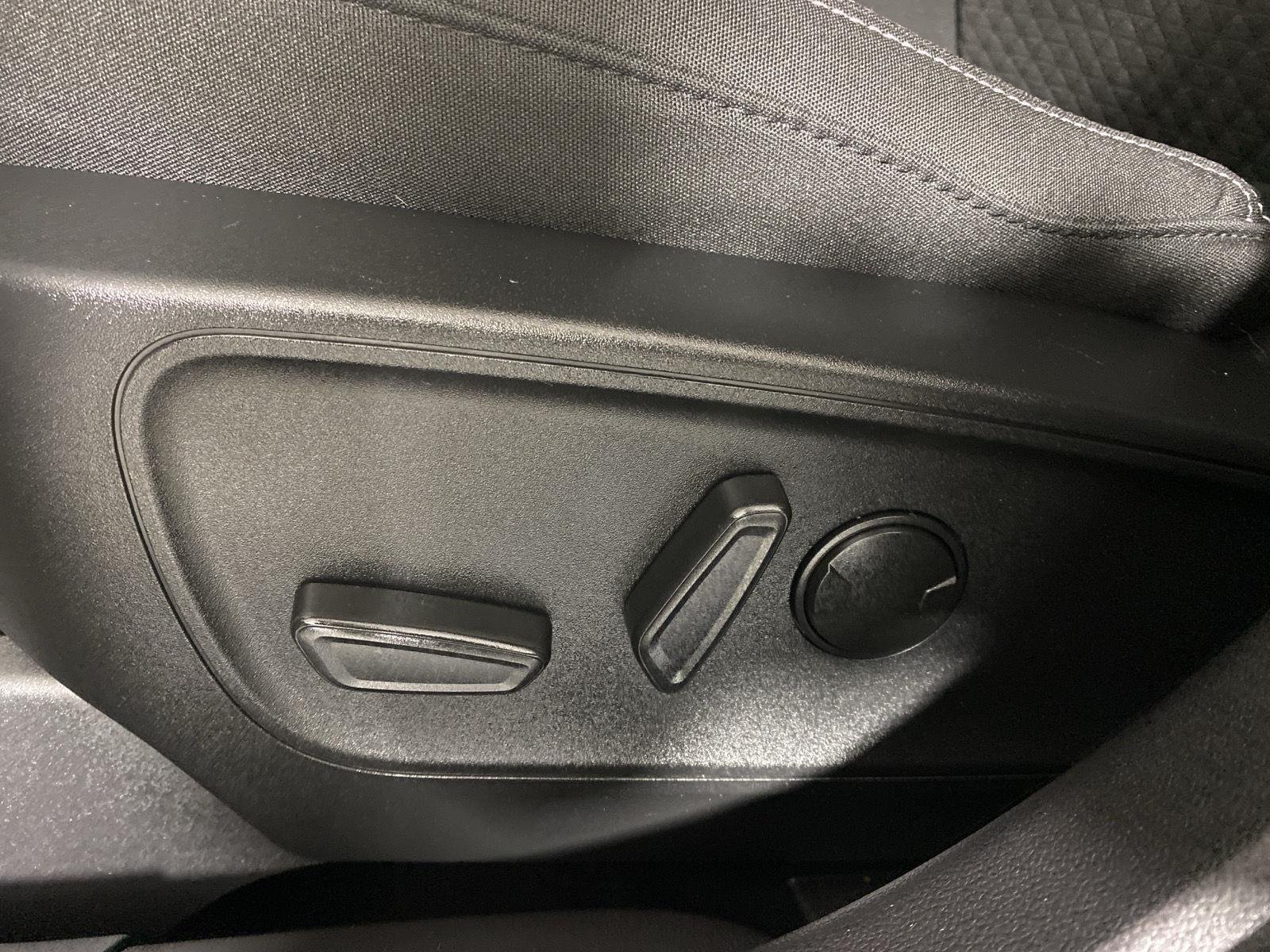 Used 2023 Agate Black Ford Active image 14