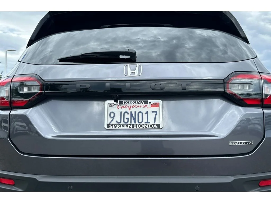 Used 2024 Modern Steel Metallic Honda Touring image 53