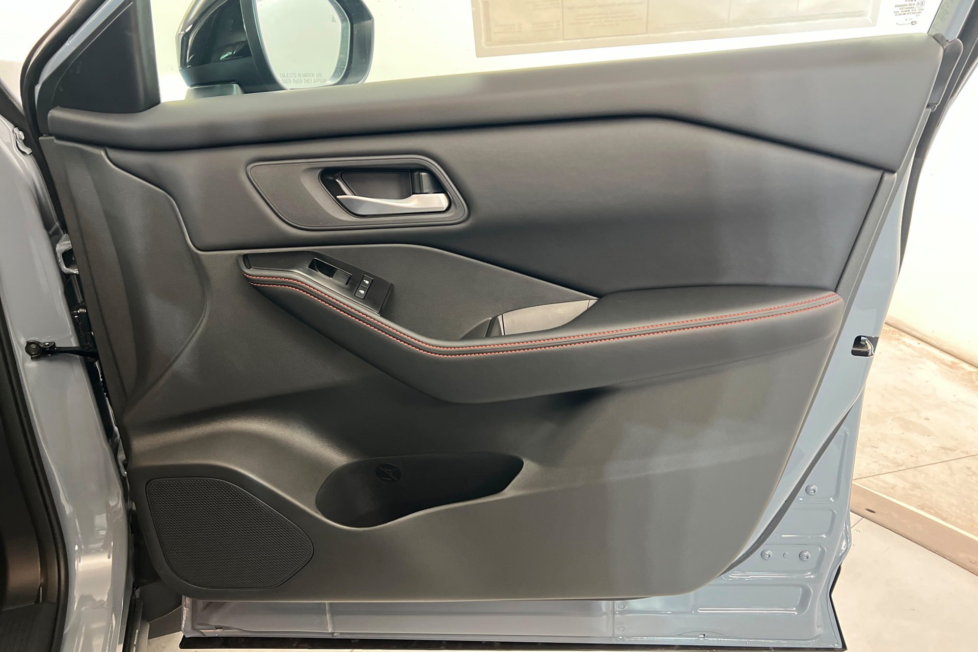New 2026 Boulder Gray Pearl Nissan Rock Creek® image 25