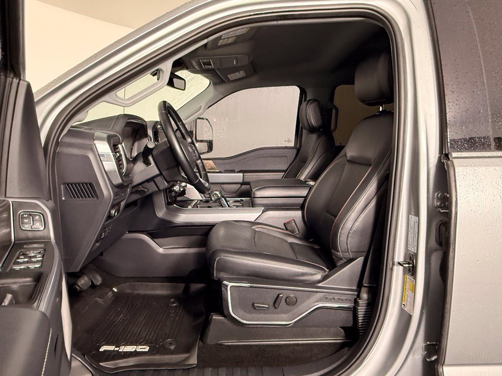 Used 2023 Silver Metallic Ford Lariat image 2