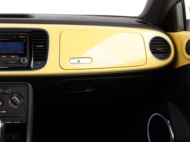 Used 2012 Red Volkswagen  image 17