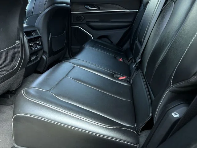 Used 2024 Black Jeep 4xe image 19