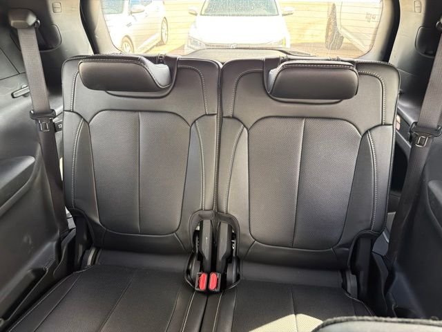 Used 2024 Gray Jeep Limited image 7