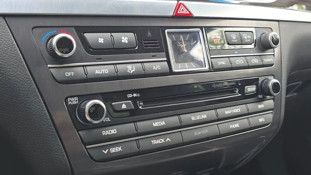 Used 2018 Gray Genesis 3.8 image 32