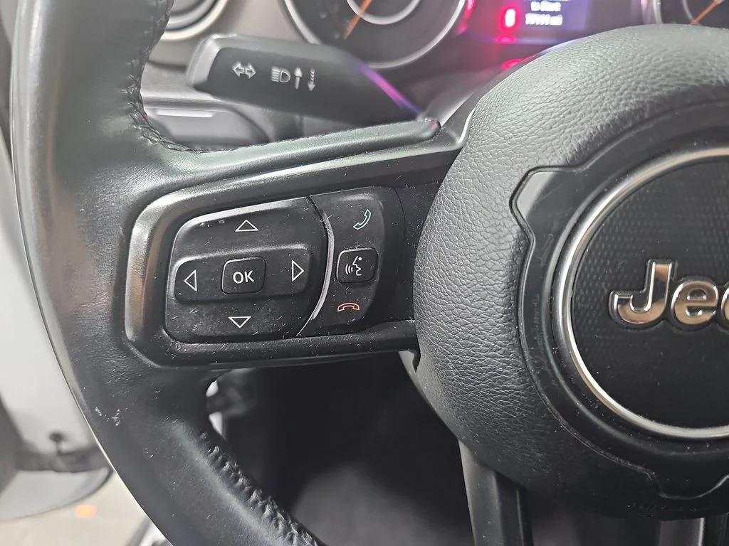 Used 2018 White Jeep Unlimited Sport S image 19