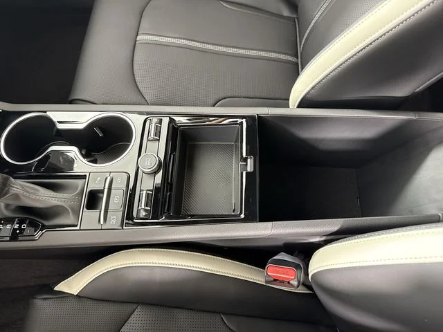 New 2026 Aurora Black Pearl Kia GT-Line AWD image 21
