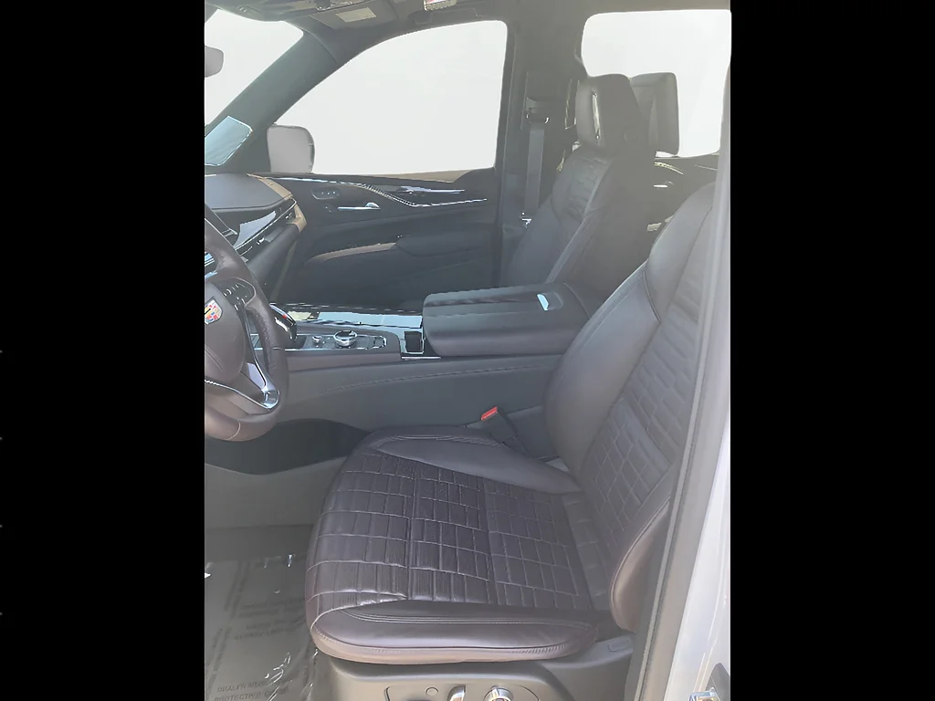 Certified Used 2024 Crystal White Tricoat Cadillac Sport Platinum image 12