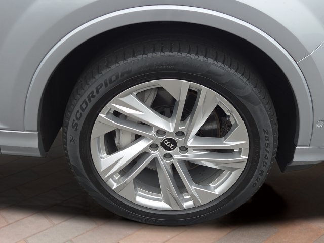 Used 2022 Silver Audi 55 Premium Plus image 4