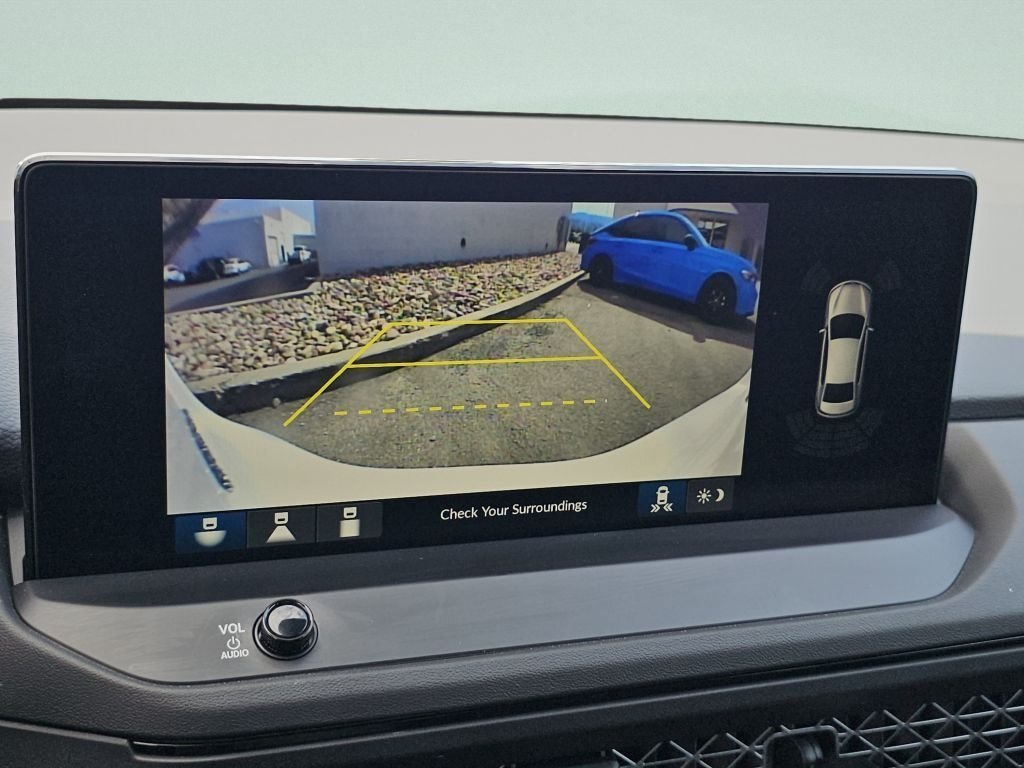 Certified Used 2025 White Honda Touring image 13