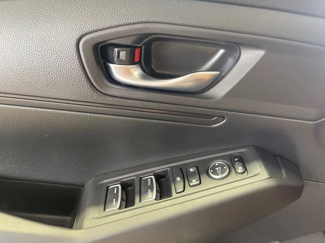 2025 Honda Accord LX - Photo 14