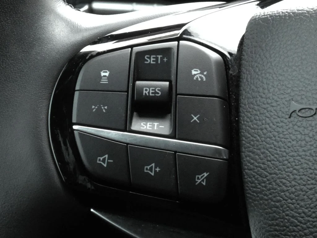 Used 2025 Gray Ford Platinum image 11