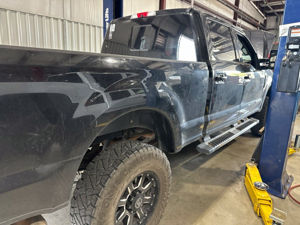 Used 2019 Black Ford Lariat image 4