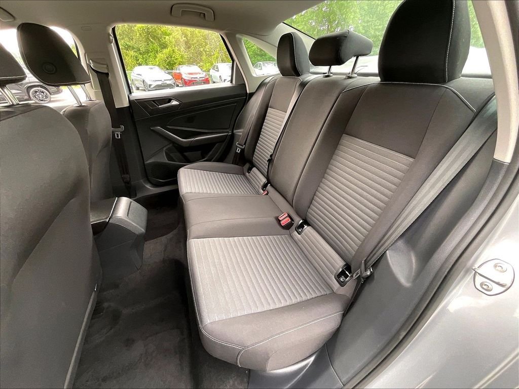 Used 2024 Silver Volkswagen 1.5T S image 15
