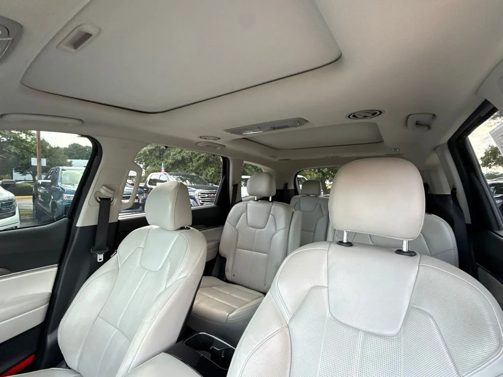 Used 2021 Black Kia SX image 20