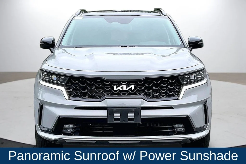 Used 2023 Gray Kia SX image 3