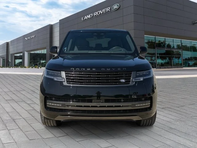 New 2027 Black Land Rover SE image 8