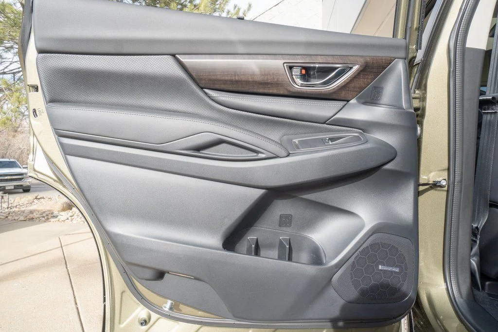 New 2026 AUTUMN GREEN METALLIC Subaru Touring 7-Passenger image 16