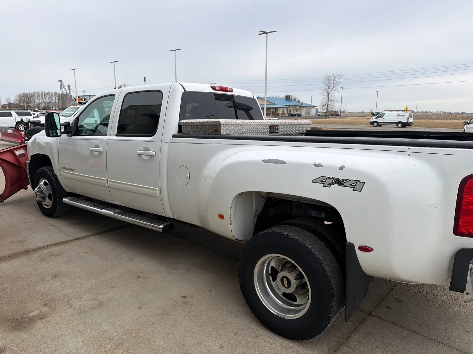 Used 2014 Summit White Chevrolet LTZ image 14