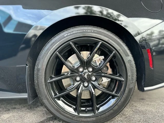 Used 2025 Black Ford GT image 10