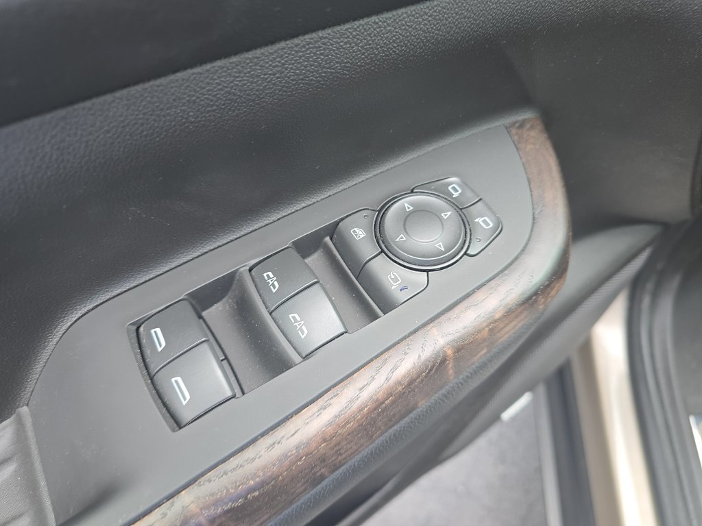 Used 2023 Gray GMC Denali image 11