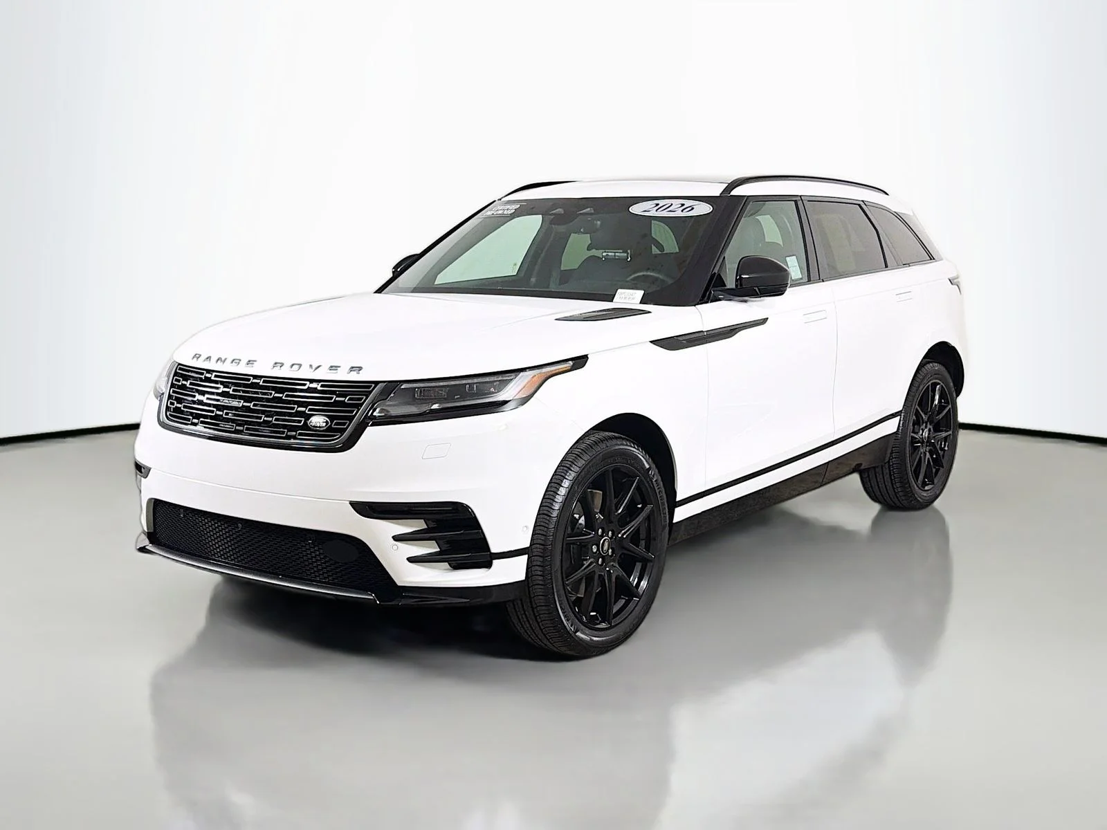 2026 Land Rover Range Rover Velar P400 Dynamic SE's photo