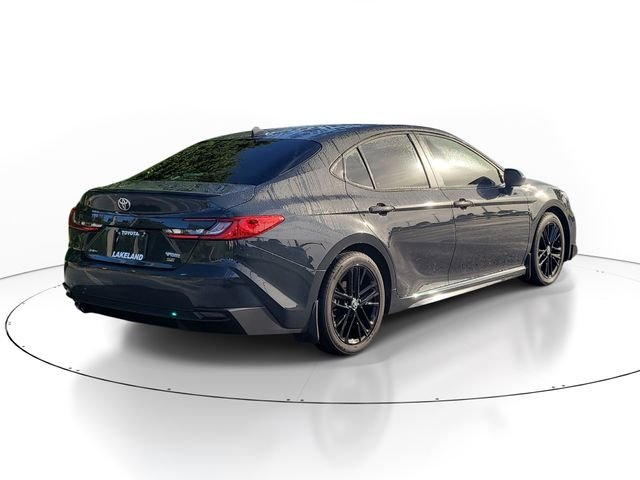 Used 2025  Toyota SE image 5