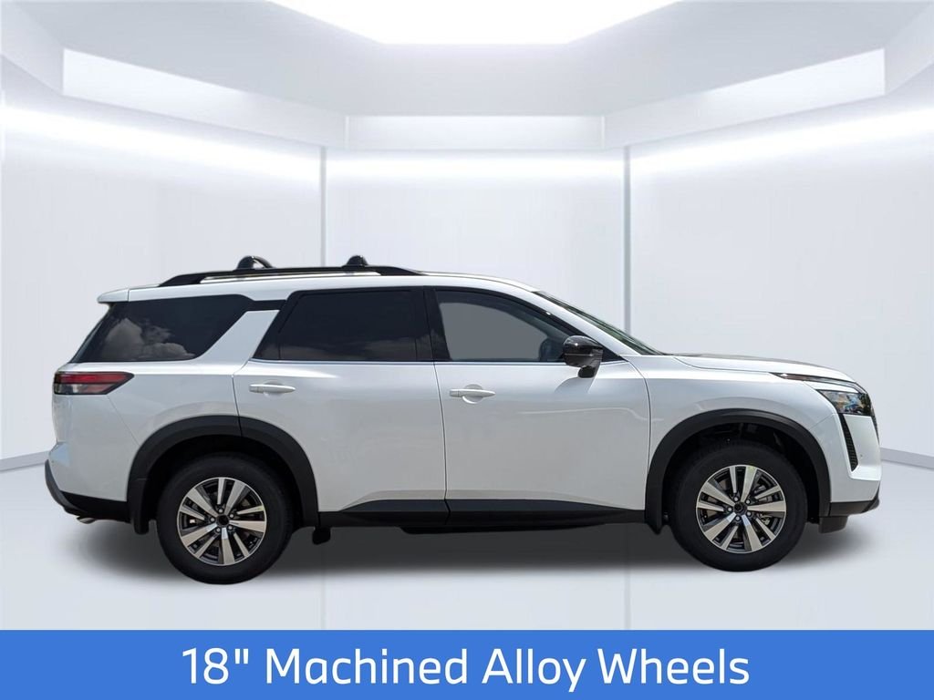 New 2026 Everest White Pearl TriCoat Nissan SL image 9
