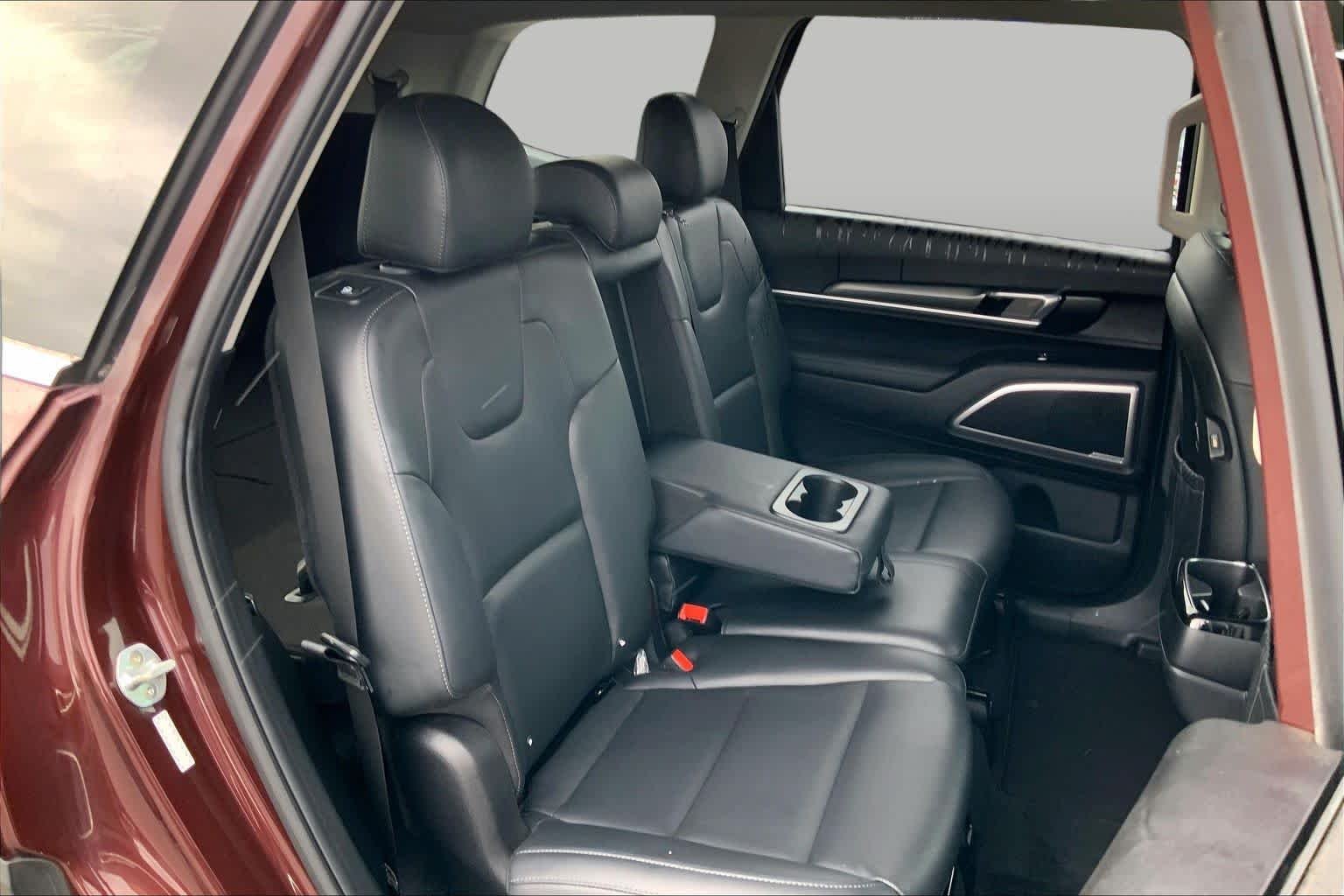Used 2020 Sangria Kia LX image 18