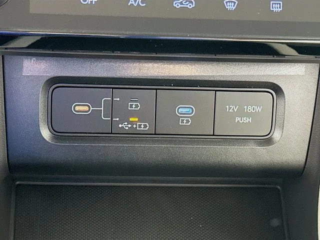 New 2026 Hyundai TUCSON HYBRID SEL