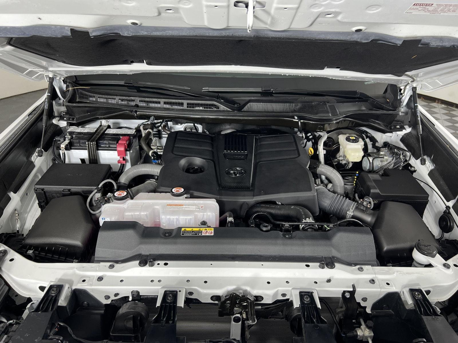 Used 2026 Ice Cap Toyota SR5 image 24