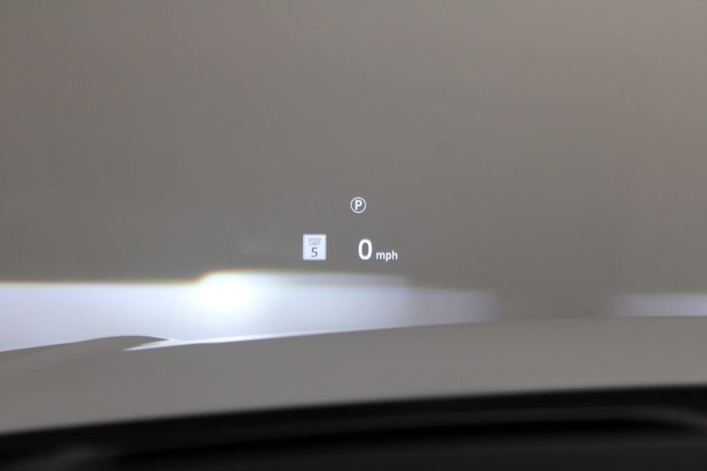 Used 2025 White Land Rover S image 21