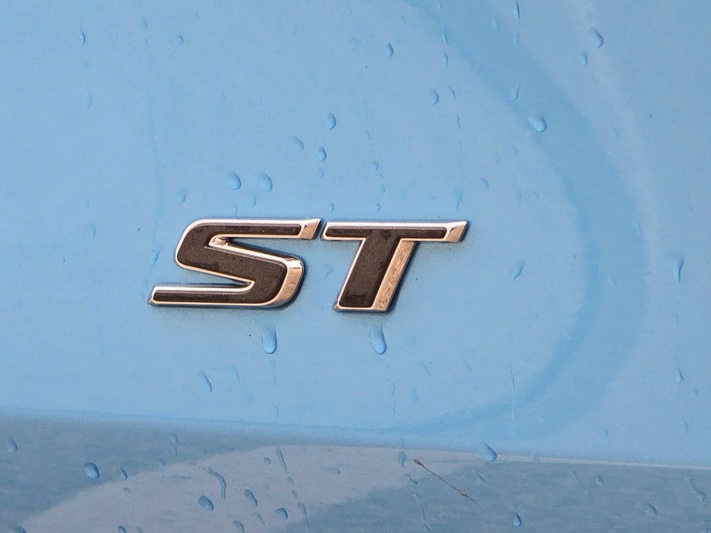 Used 2025 Blue Buick Sport Touring image 33