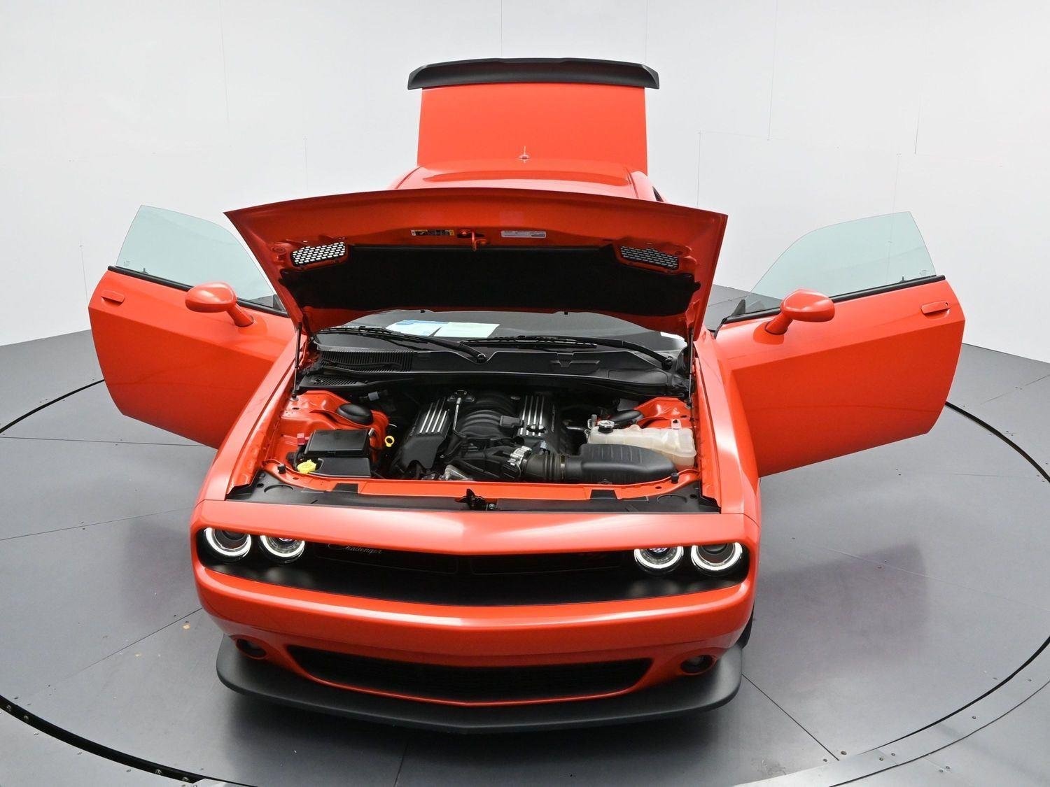 Used 2022 Go Mango Dodge R/T Scat Pack image 41
