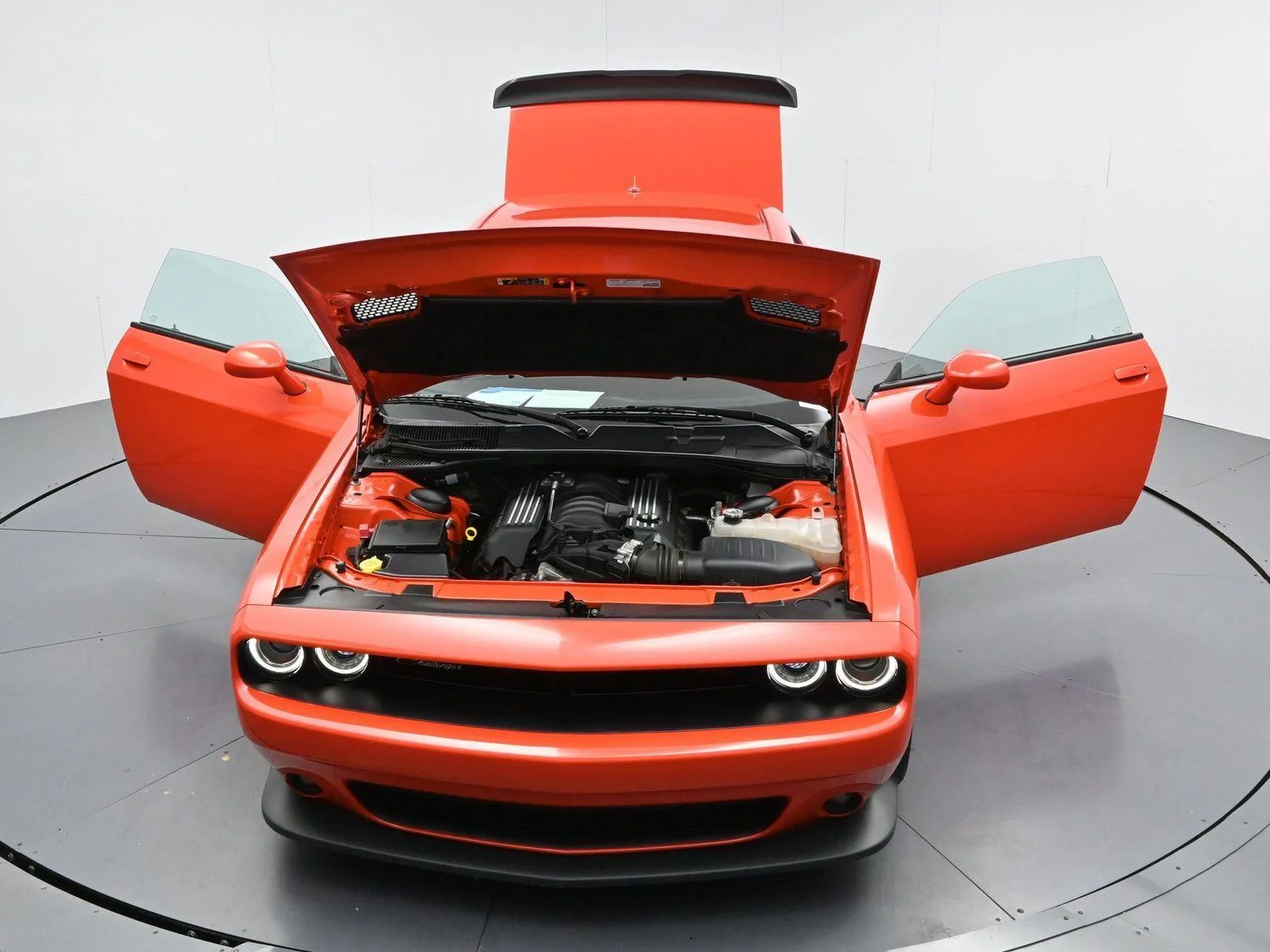 Used 2022 Go Mango Dodge R/T Scat Pack image 41
