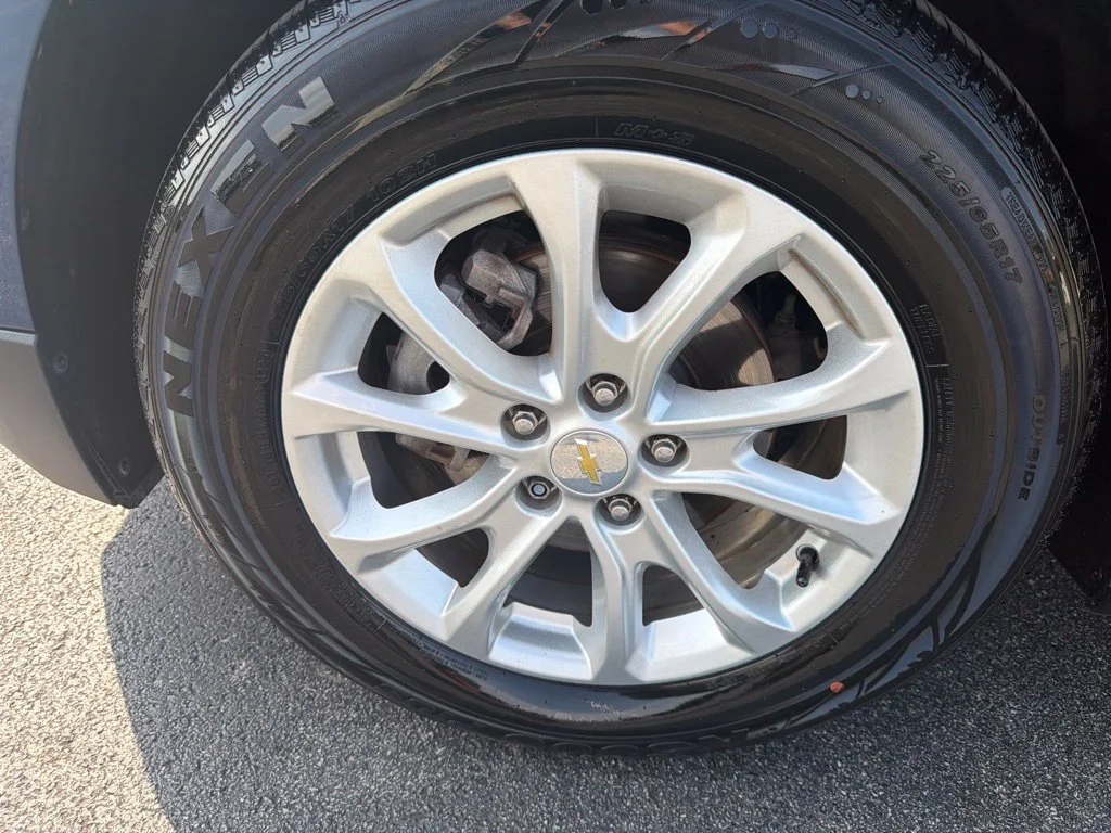 Used 2019 Pacific Blue Metallic Chevrolet LT image 9
