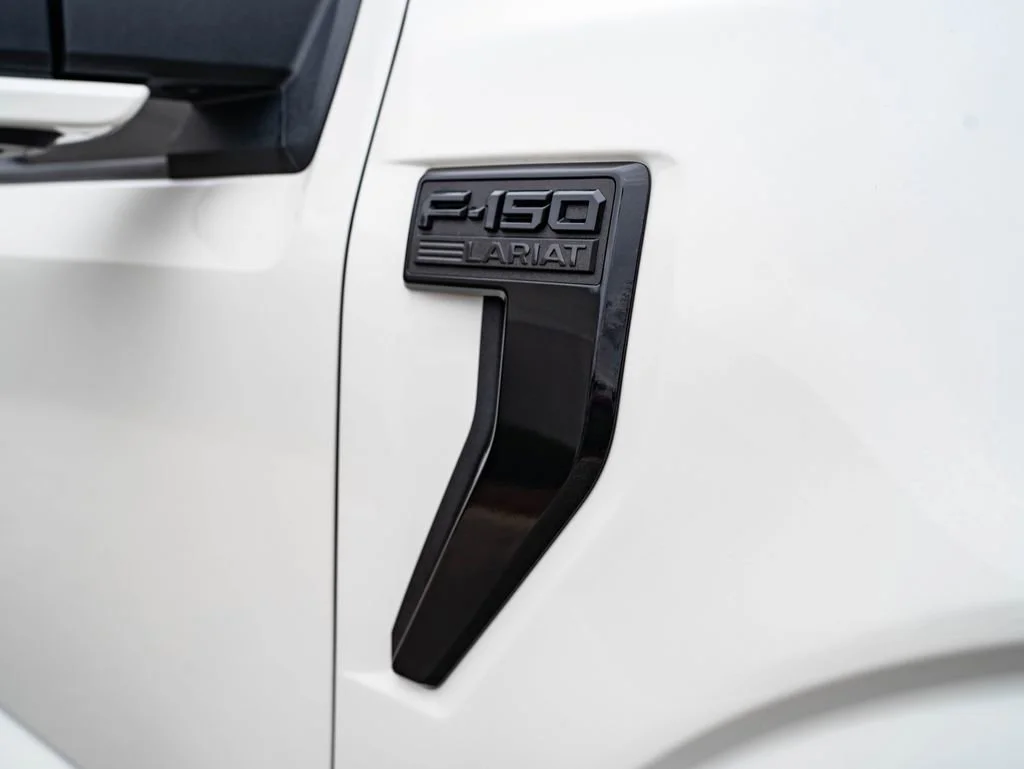 Used 2024 Star White Metallic Tri-Coat Ford LARIAT image 16