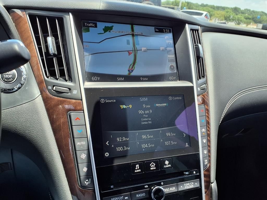 Used 2018 Silver INFINITI 3.0t LUXE image 19