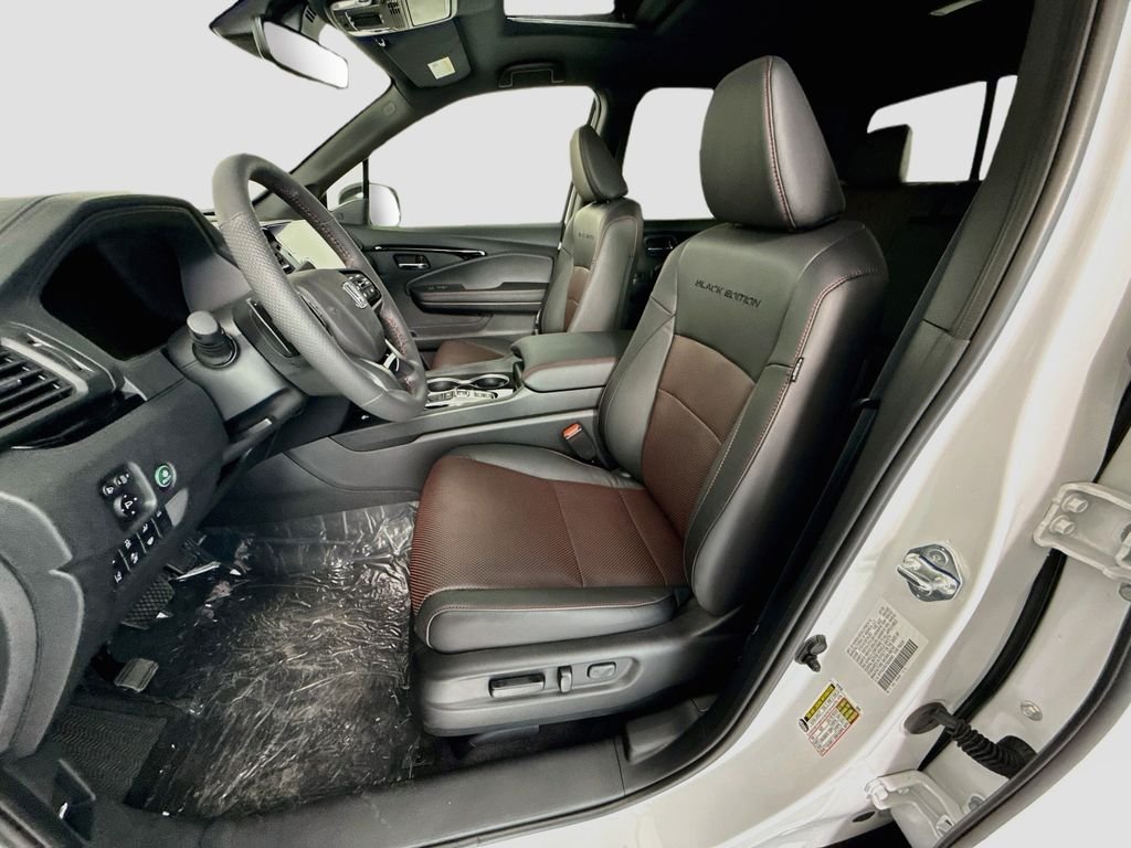 New 2026 Platinum White Pearl Honda Black Edition image 19
