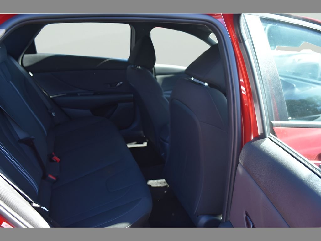 2026 Hyundai Elantra SEL Sport - Photo 14