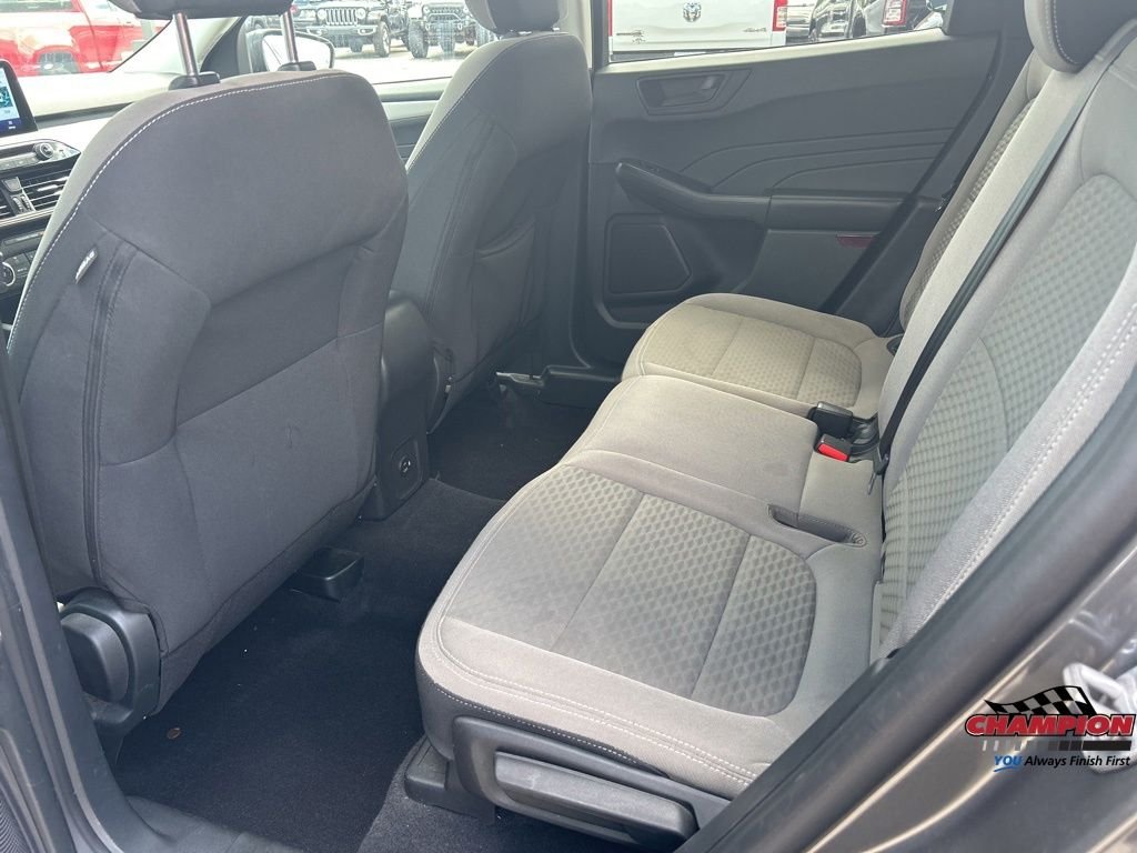 Used 2022 Gray Ford SE image 4